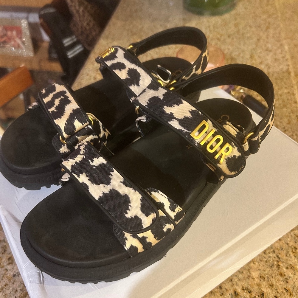 Authentic like new DiorAct Leopard Christian Dior Women's sandals